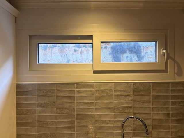 PVC white inside - green outside - apt. Albatros II