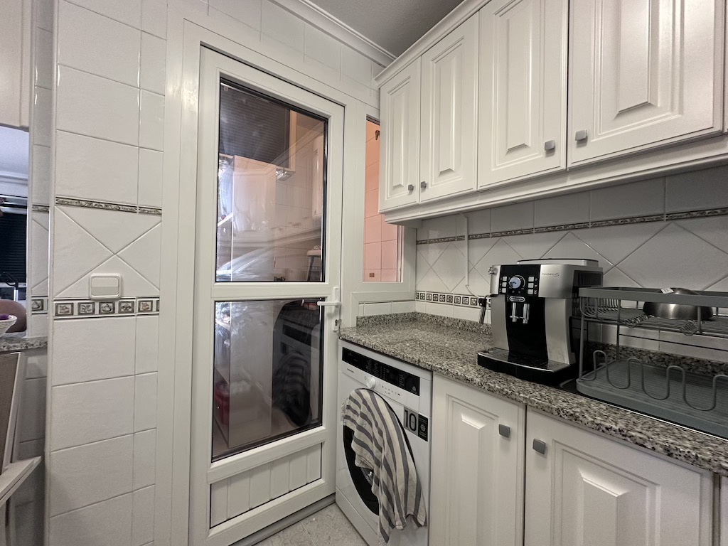 PVC white inside - green outside - apt. Naranjos (2)